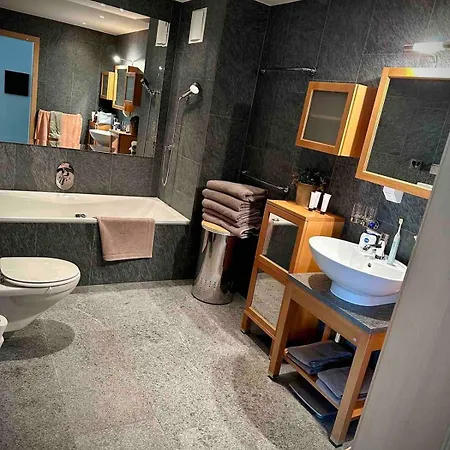Apartment Luxury - 5 Min Walking To Congress Center *
